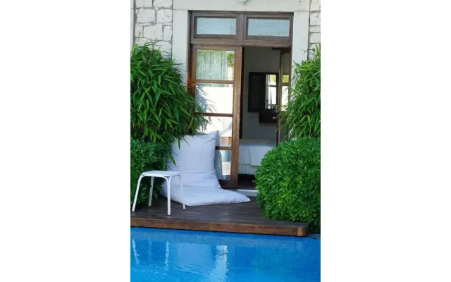 Alenos Boutique Hotel