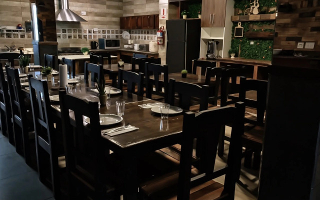 Oshovia Hostel