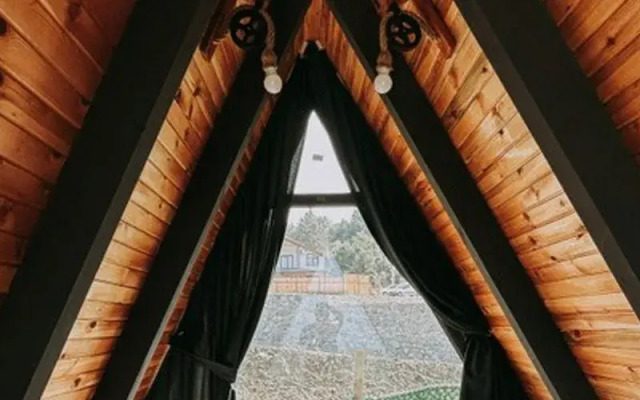 Ates Bocegi Mercan Bungalov