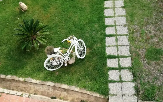 Apartment With 2 Bedrooms in Quartu Sant'elena, With Furnished Garden