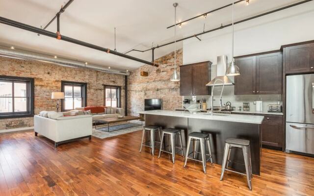 PRISTINE 3 BR Million-Dollar Loft