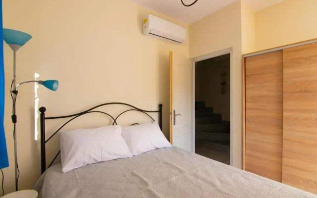 Lilas Traditional Maisonette