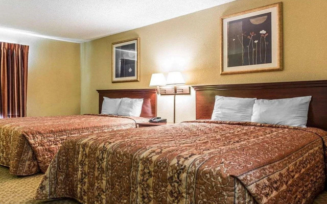 Country Hearth Inn & Suites