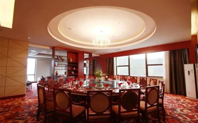 Weishan Mountain Hot Spring Villa