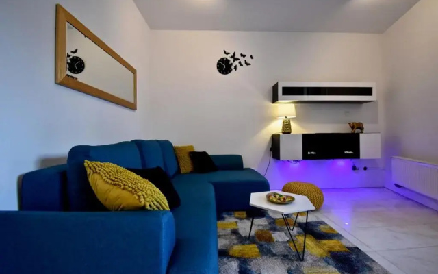 Amazing Luxury Apartment 200 M From the Beach