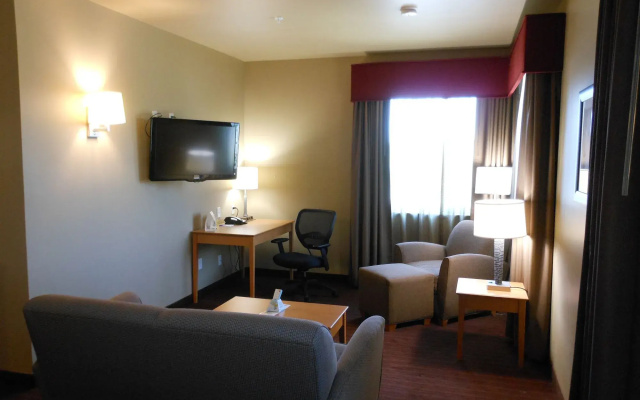Best Western Golden Prairie Inn & Suites