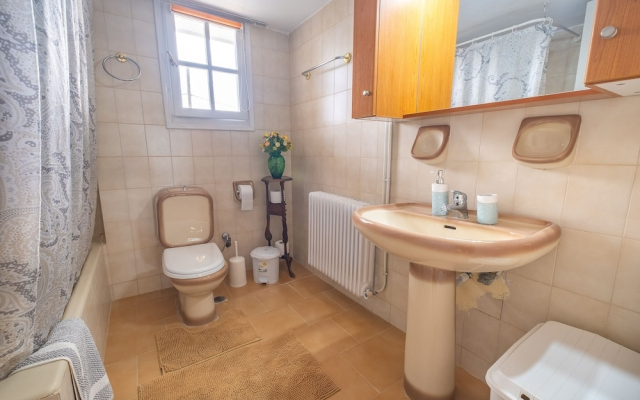 Euphoria Home for 6 with pool and garden