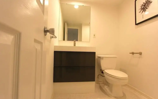 1 Bedroom Park View Apartment Or419