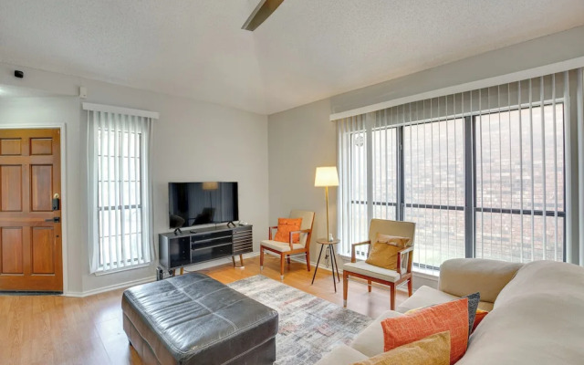 Pet-friendly Carrollton Home w/ Fenced Backyard!