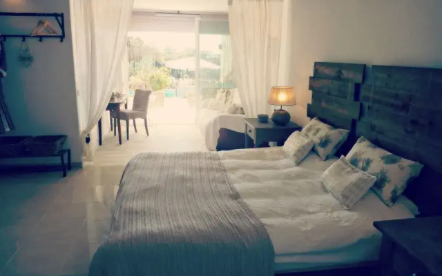 Villa Breeze