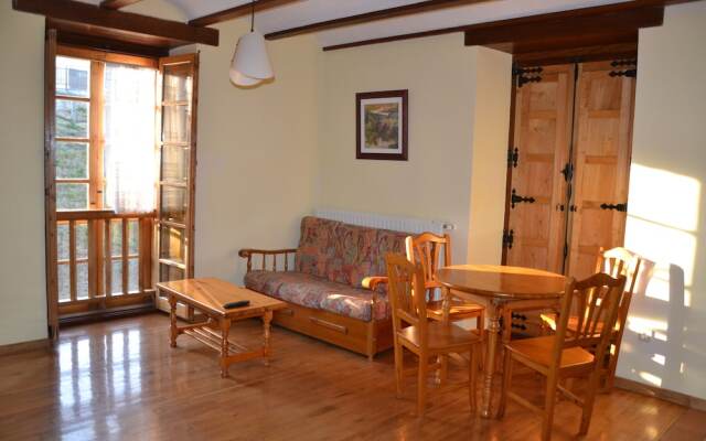 Apartamentos Rurales Casa De La Villa