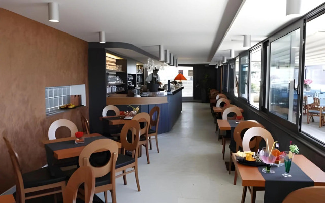 Hotel Celeste
