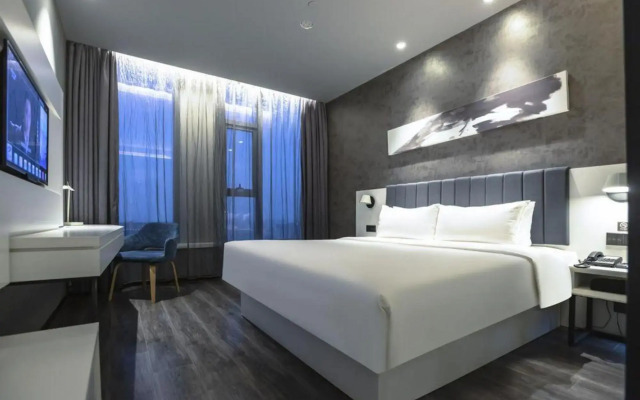 Home Inn Selected Xi'an City Wall Chaoyangmen Metro Station Hotel