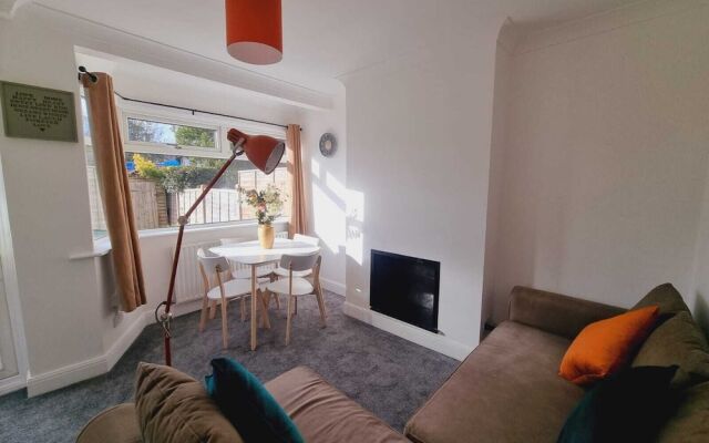 Two Bedroom Apartment in Dartford