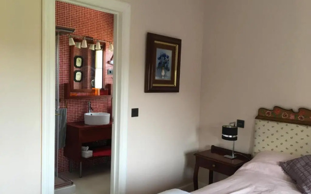 La Casa en el Camino