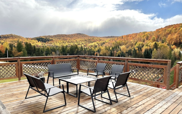 Le Grand Chalet by RVMT