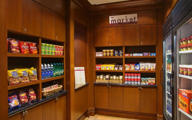Residence Inn by Marriott Toronto Downtown / Entertainment District