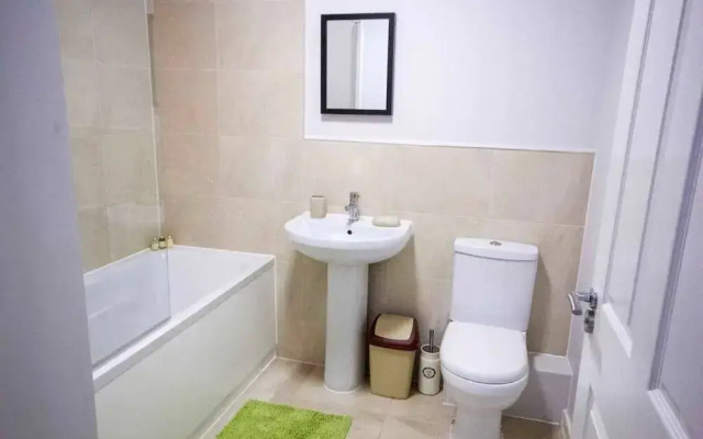 Stayzo Self Catering Accommodation 3 -bradford UK