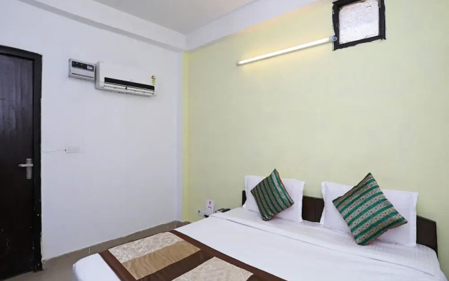 OYO 11392 The Hotel Grand Hospitality