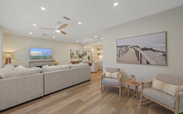 The Beach House 2 Bedroom Condo