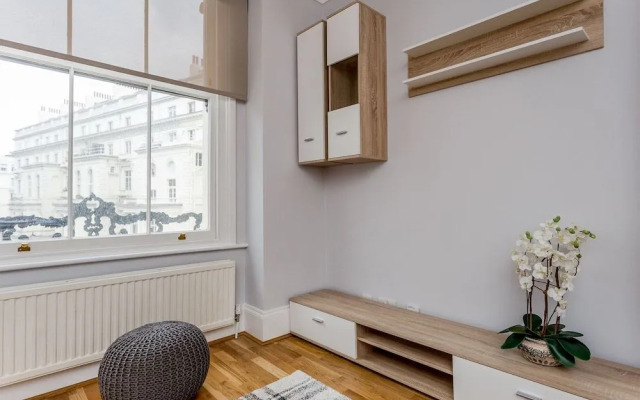 Cleveland Apartments