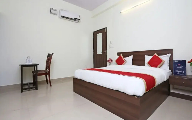 OYO 9649 Hotel Vijay Palace