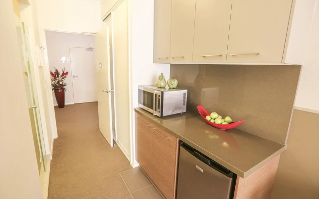 Indulge Apartments - Ontario