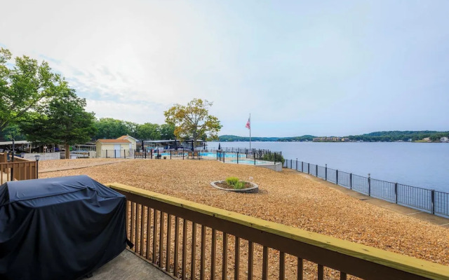 Pool Days & Water Fun Await: Lake Ozark Escape!