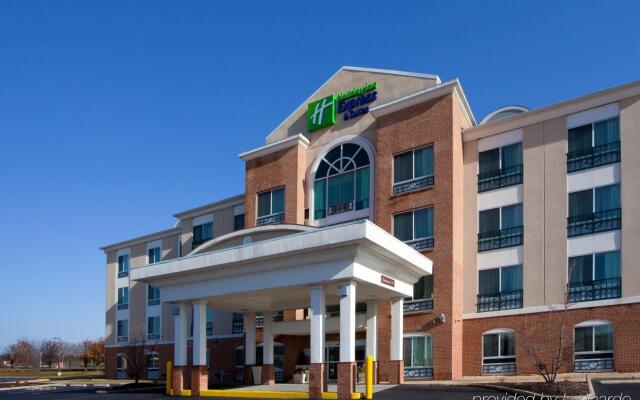 Holiday Inn Express Hotel & Suites Woodbridge, an IHG Hotel