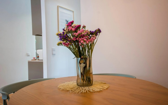 Charming Apartment in Private Condominium at Graça