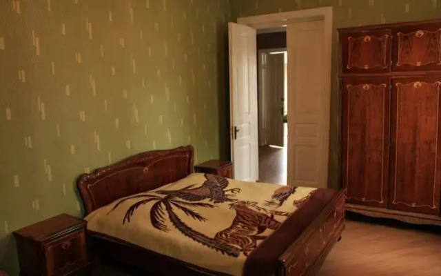 Chelo Guest House
