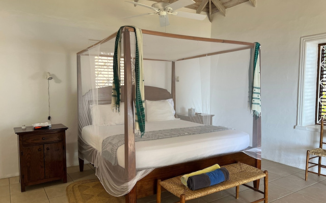 Authentic St. Lucian Experience At Prestigious Villa - Colibri Cottage 6 Bedroom Villa by RedAwning — фото 3