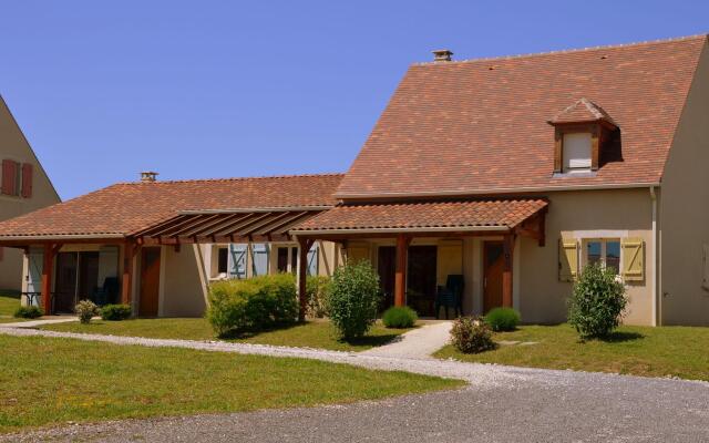 Secluded holiday home with a dishwasher, not far from Sarlat