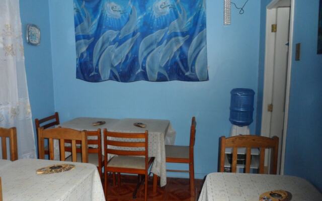 Hostal Los Delfines