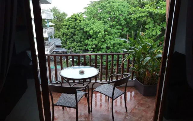 Room 4 Smart Travelers Rawai