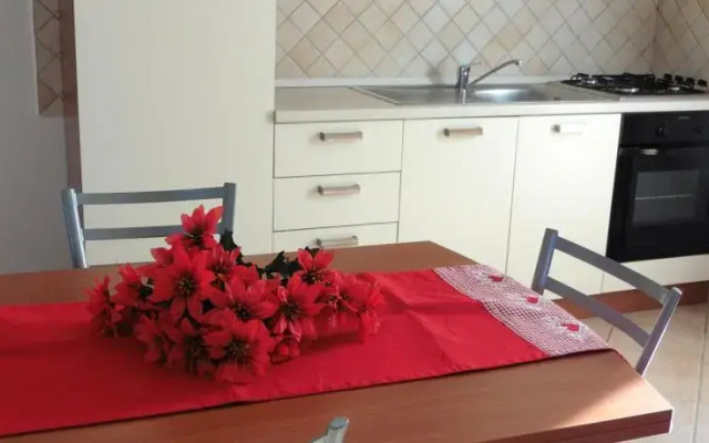 Holiday homes Li Streghi by swimming pool