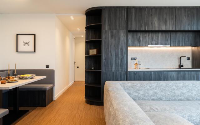 5BD Luxury Penthouse With Sea View
