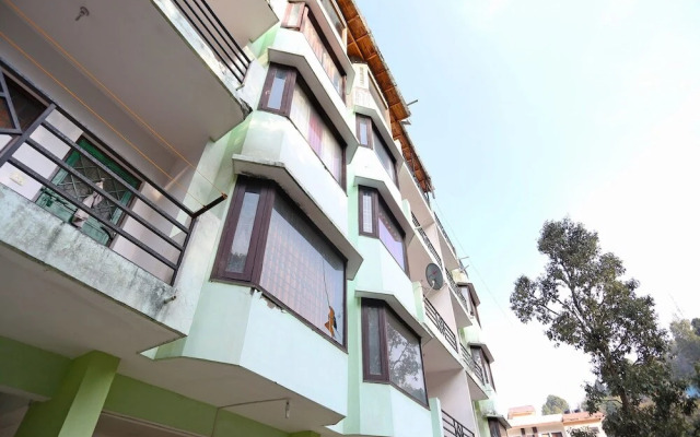 OYO Home 12326 Penthouse 2BHK