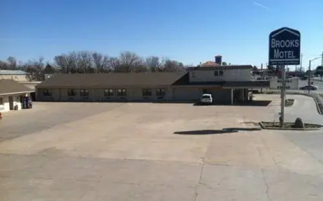 Brooks Motel