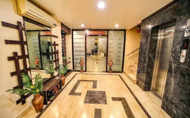 Fabhotel Gold Leaf I