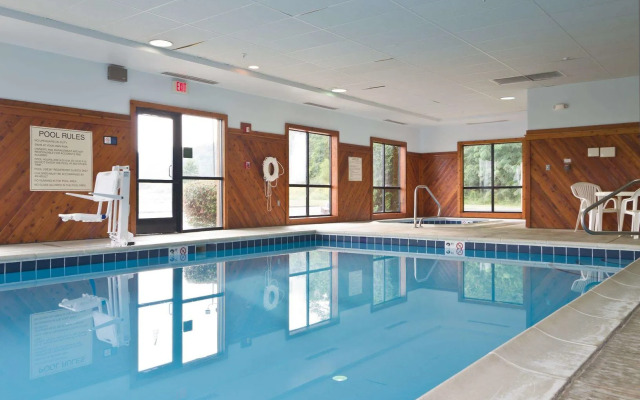 Spark by Hilton Newcomerstown