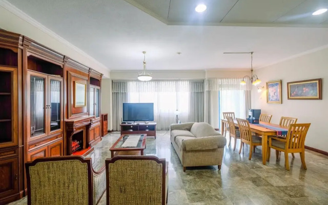 Elegant and Homey 2BR with Working Room Prapanca Apartment