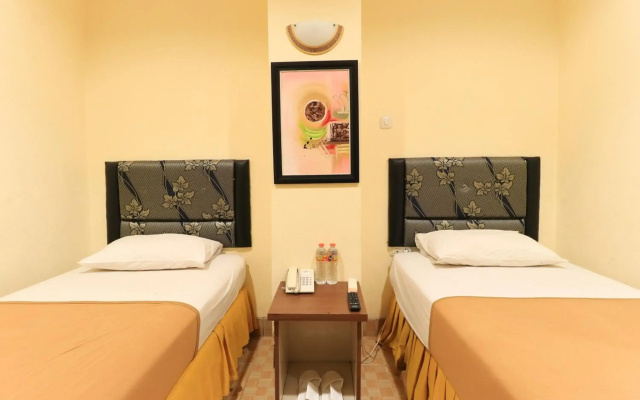 Hotel O near Mall Panakukkang formerly Al-Badar Hotel Syariah