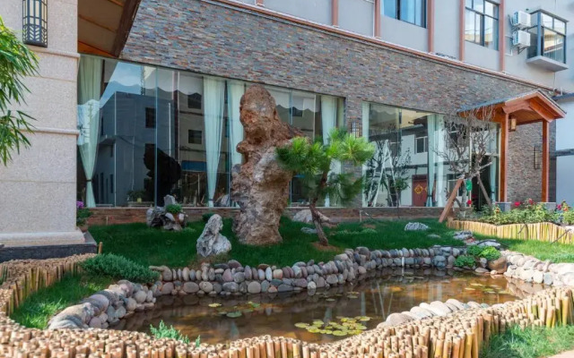 Yunxianju Tea Culture Theme Hotel