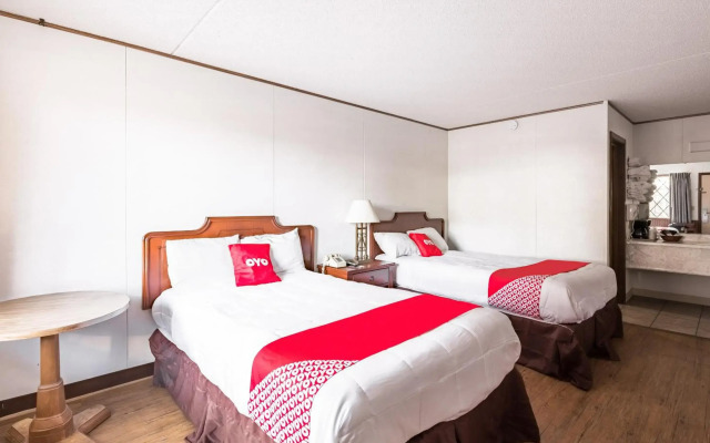 OYO Hotel Windmill Branson