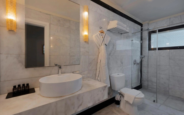 Brown Beach House by Brown Hotels