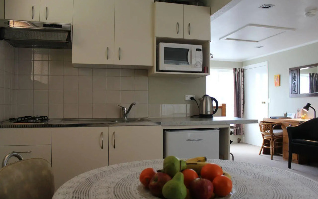 Annick House Bed and Breakfast