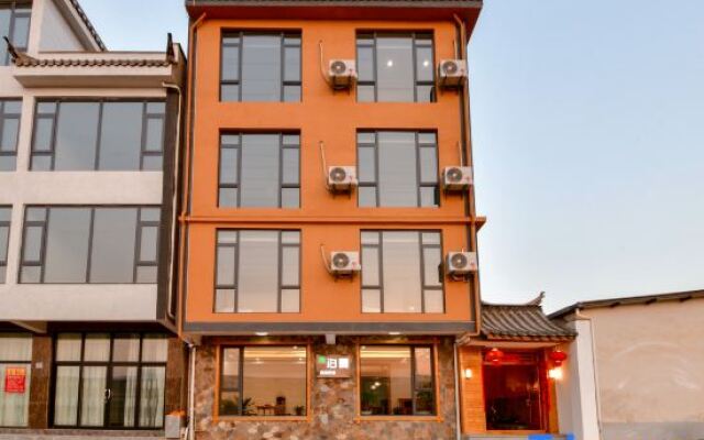 FuXian Lake XiXia Hotel