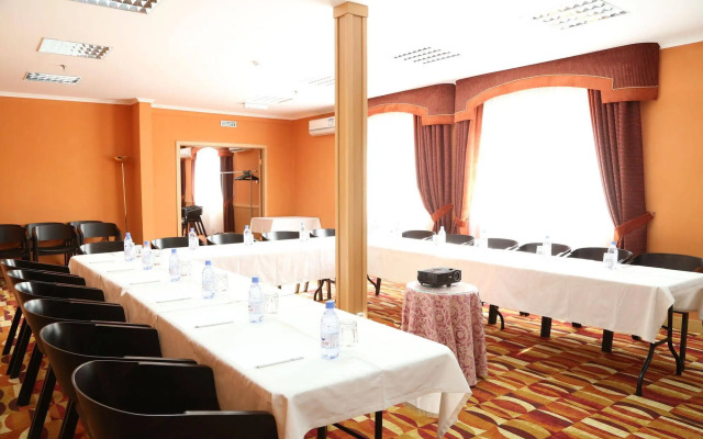 Chagala Uralsk Hotel