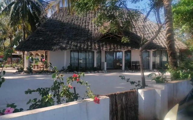 Maua beach lodge